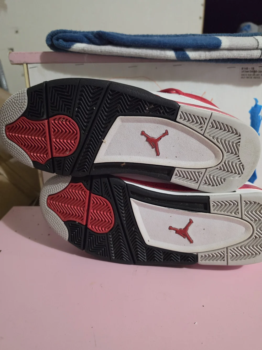 Jordan 4 Retro Red Cement 10.5